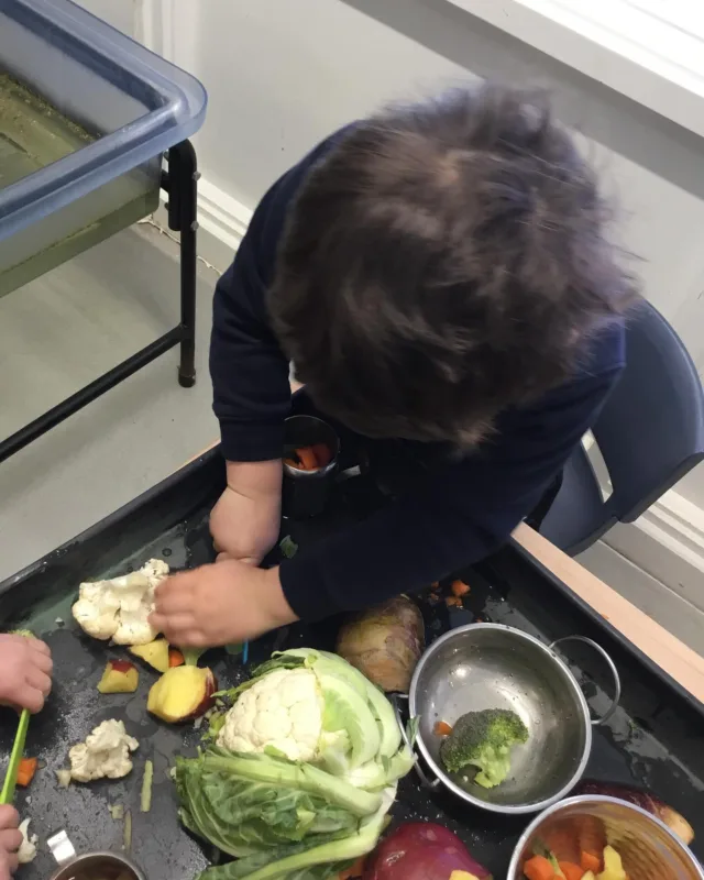 Vegetable soup in the water area today. The concentration, finger strength and commitment is impressive today in #gpseyfs